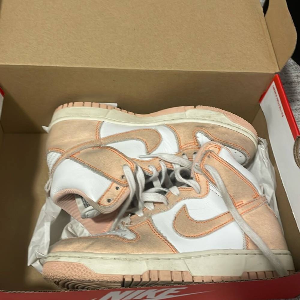 Pink/white Nike Dunk Womens 6.5